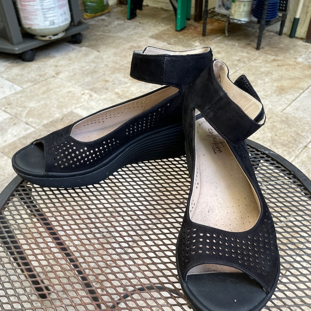 Wedge open toe sandal